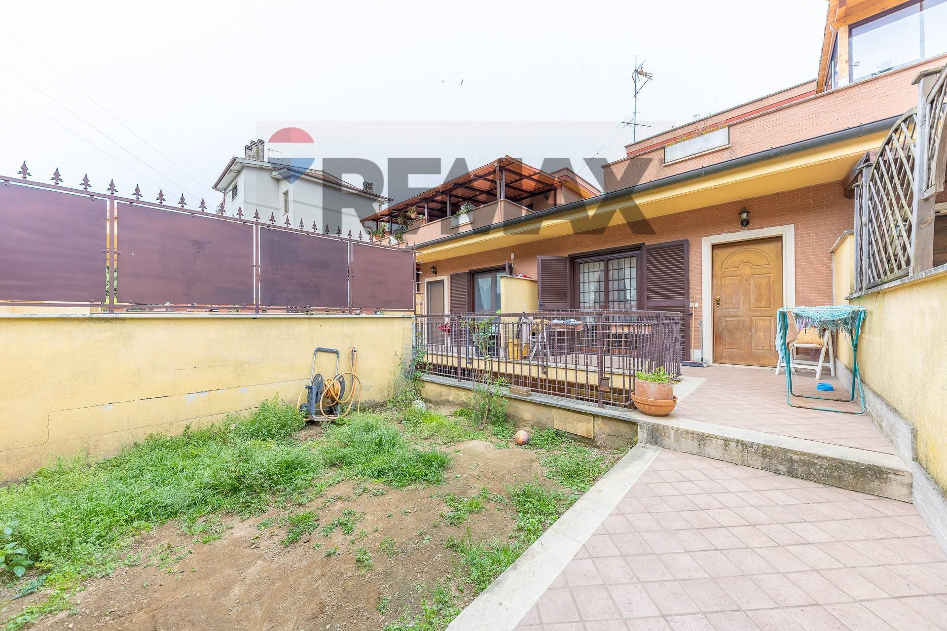 Terrazza - Villa a Schiera Via Lezzeno
 
90C, Roma - foto 1