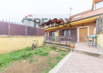 Terrazza - Villa a Schiera Via Lezzeno
 
90C, Roma - foto 1