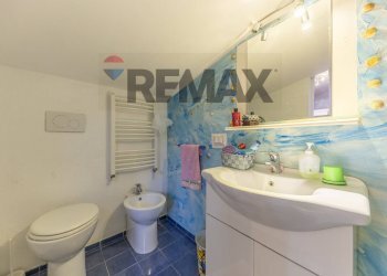 Bagno - Villa a Schiera Via Lezzeno
 
90C, Roma - foto 23