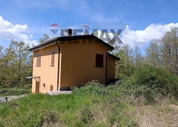 Casa all\'aperto - Villa via del  fosso serpentaio
 
snc, Santa Fiora - foto 3