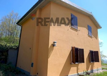 Casa all\'aperto - Villa via del  fosso serpentaio
 
snc, Santa Fiora - foto 4