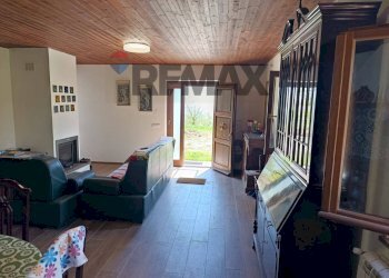 Soggiorno - Villa via del  fosso serpentaio
 
snc, Santa Fiora - foto 7