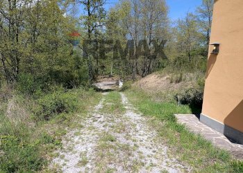 Giardino - Villa via del  fosso serpentaio
 
snc, Santa Fiora - foto 34