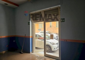 Parcheggio - Commercial Premises Via Diego Taiani
 
21, Salerno - photo 4