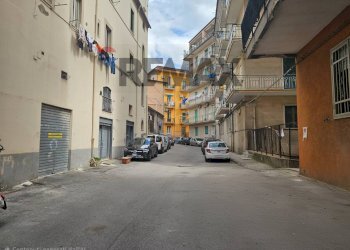 Edificio all\'aperto - Commercial Premises Via Diego Taiani
 
21, Salerno - photo 23