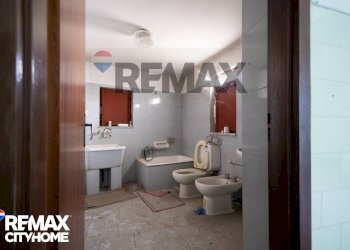 Bagno - Casa indipendente Via Umberto I
 
17-19-21, San Pietro Clarenza - foto 8