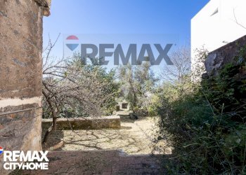 Giardino - Casa indipendente Via Umberto I
 
17-19-21, San Pietro Clarenza - foto 33