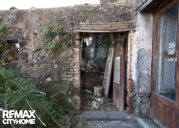 Giardino - Casa indipendente Via Umberto I
 
17-19-21, San Pietro Clarenza - foto 34