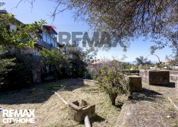 Giardino - Casa indipendente Via Umberto I
 
17-19-21, San Pietro Clarenza - foto 36