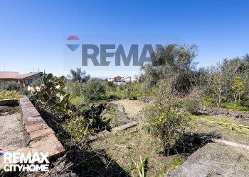 Giardino - Casa indipendente Via Umberto I
 
17-19-21, San Pietro Clarenza - foto 40