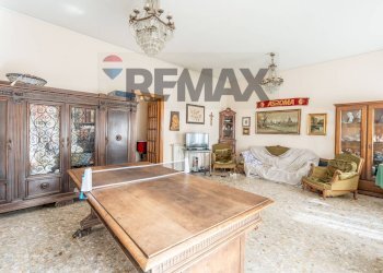 Soggiorno - Appartamento Viale Vittorio Veneto
 
106, Catania - foto 8