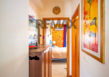 Hall / corridoio - Quadrilocale Roccalumera - foto 19