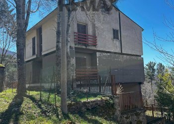 Casa all\'aperto - Villa via risorgimento
 
11, Santo Stefano in Aspromonte - foto 1