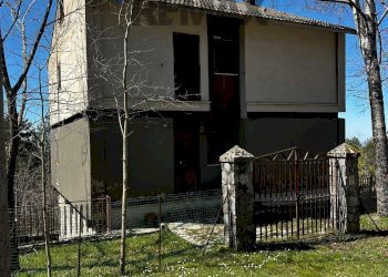 Casa all\'aperto - Villa via risorgimento
 
11, Santo Stefano in Aspromonte - foto 2