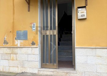 Casa all\'aperto - Locale Commerciale contrada calderaro, Caltanissetta - foto 2
