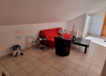 Ingresso/Living - Attico VIA GIUSEPPE CINNIRELLA
 
37, Caltanissetta - foto 2