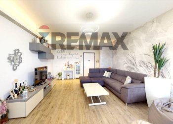 Soggiorno - Quadrilocale Arese - foto 4