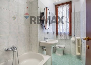 Bagno - Two-room apartment Via Rossini
 
1, San Giuliano Milanese - photo 17