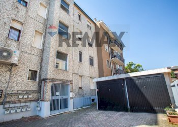 Edificio all\'aperto - Two-room apartment Via Rossini
 
1, San Giuliano Milanese - photo 19