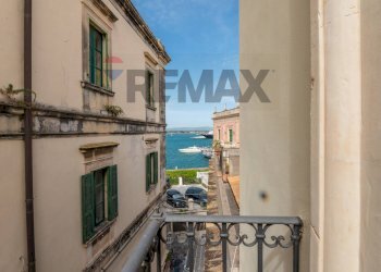 Balcone - Bilocale via dell' Amalfitania
 
66, Siracusa - foto 16