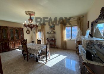 Sala da pranzo - Appartamento via della pentapoli
 
2, Priolo Gargallo - foto 1