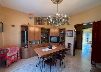 Sala da pranzo - Appartamento via della pentapoli
 
2, Priolo Gargallo - foto 8