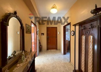 Hall / corridoio - Appartamento via della pentapoli
 
2, Priolo Gargallo - foto 12