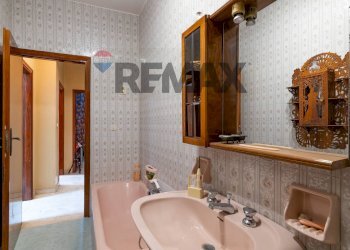Bagno - Appartamento via della pentapoli
 
2, Priolo Gargallo - foto 10
