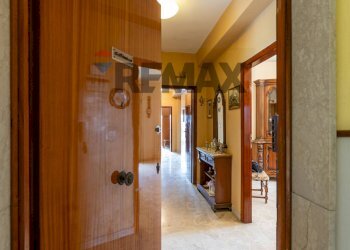 Hall / corridoio - Appartamento via della pentapoli
 
2, Priolo Gargallo - foto 24