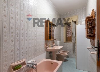 Bagno - Appartamento via della pentapoli
 
2, Priolo Gargallo - foto 29