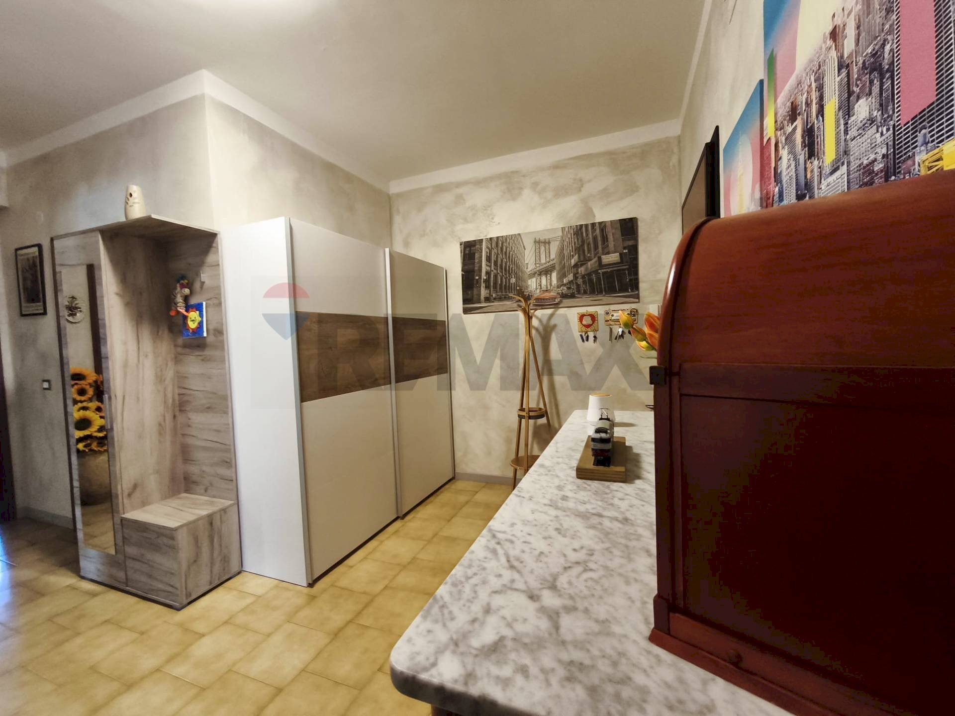 Ricezione / Lobby - Quadrilocale Regione Casorano Sottano
 
74, Merana - foto 1