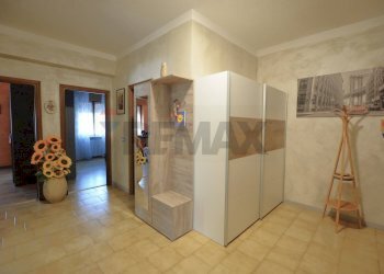 Hall / corridoio - Quadrilocale Regione Casorano Sottano
 
74, Merana - foto 4