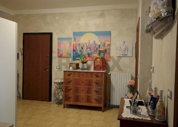 Hall / corridoio - Quadrilocale Regione Casorano Sottano
 
74, Merana - foto 9