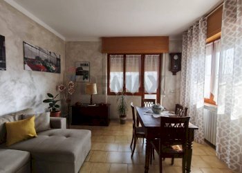 Sala da pranzo - Quadrilocale Regione Casorano Sottano
 
74, Merana - foto 10