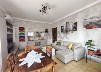 Sala da pranzo - Quadrilocale Regione Casorano Sottano
 
74, Merana - foto 37