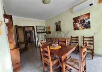 Sala da pranzo - Quadrilocale Regione Casorano Sottano
 
74, Merana - foto 45