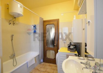 Bagno - Quadrilocale Regione Casorano Sottano
 
74, Merana - foto 82