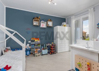 Camera / camera da letto - Trilocale VIA XXV APRILE
 
62, Dalmine - foto 12