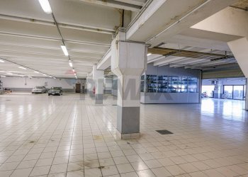 Parcheggio - Commercial Premises Bergamo - photo 26