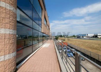 Balcone - Commercial Premises Bergamo - photo 32