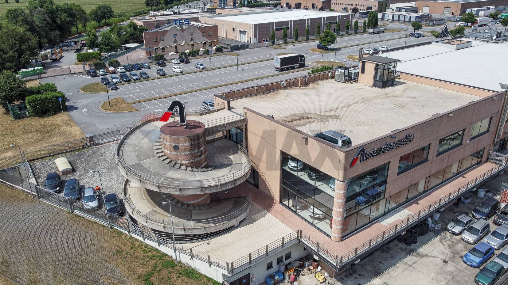 Edificio all\'aperto - Stabile - Palazzo Bergamo - foto 3