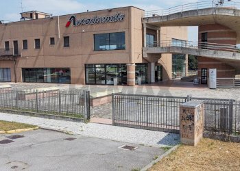 Edificio all\'aperto - Stabile - Palazzo Bergamo - foto 10