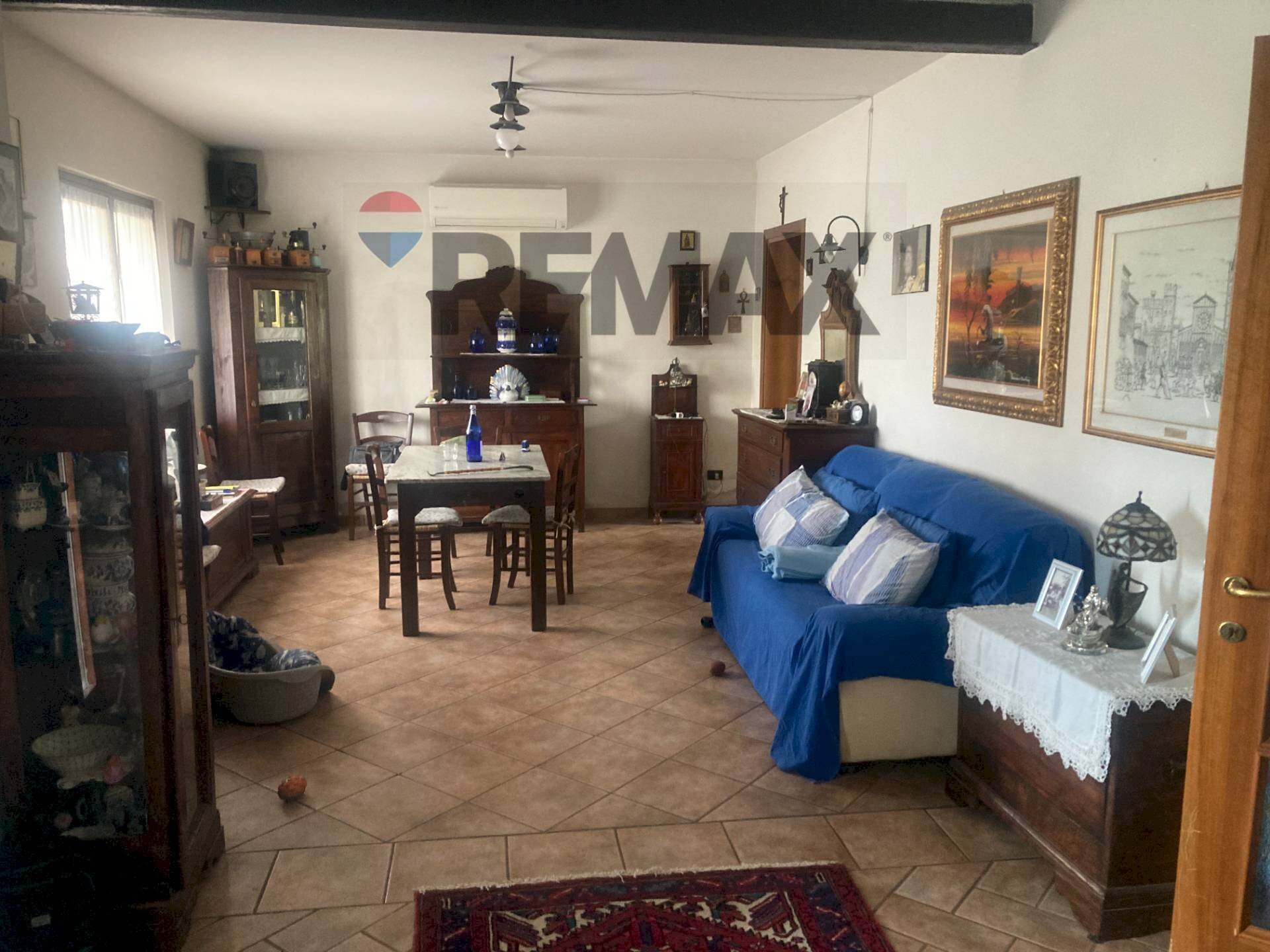 Sala da pranzo - Independent house Via Pietro Mascagni
 
3, Isola della Scala - photo 1