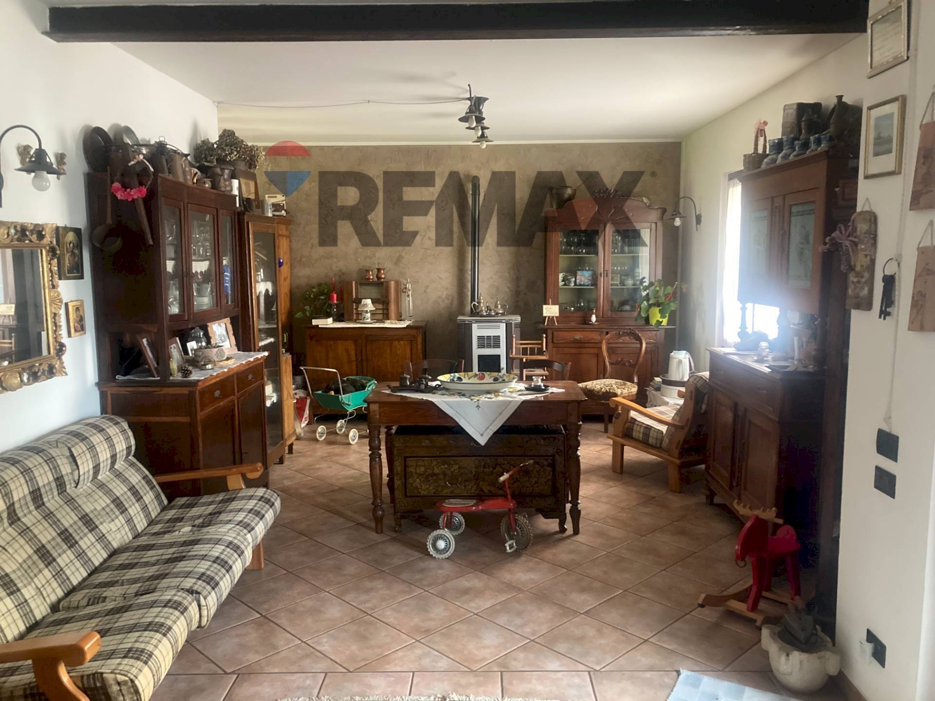 Sala da pranzo - Independent house Via Pietro Mascagni
 
3, Isola della Scala - photo 2