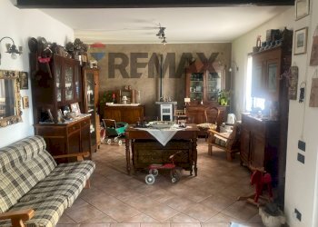 Sala da pranzo - Independent house Via Pietro Mascagni
 
3, Isola della Scala - photo 2