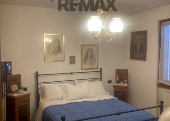 Camera / camera da letto - Independent house Via Pietro Mascagni
 
3, Isola della Scala - photo 9