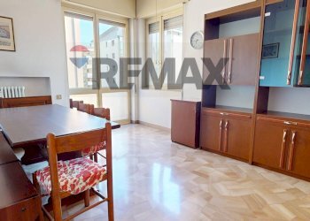 Sala da pranzo - Quadrilocale Via B. Gamba
 
41, Vicenza - foto 3