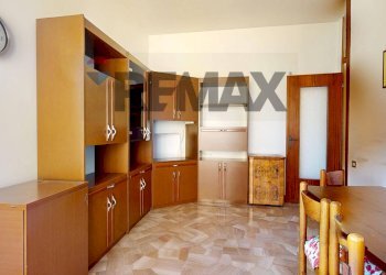 Sala da pranzo - Quadrilocale Via B. Gamba
 
41, Vicenza - foto 8