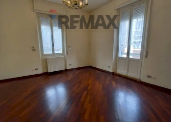 Stanza vuota - Trilocale via Crespi
 
6, Novara - foto 8