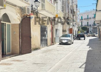 Edificio all\'aperto - Monolocale Via Domenico Antonio Spina
 
18, Vieste - foto 4